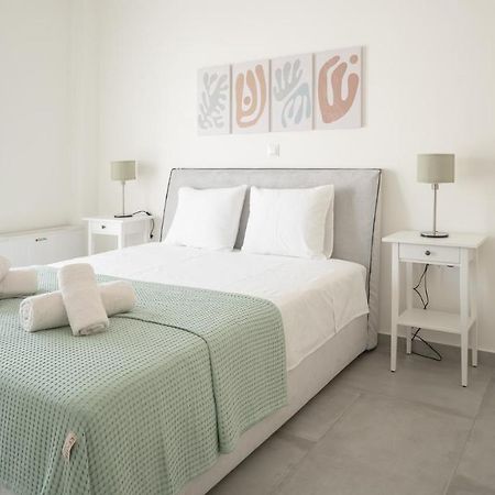 A Brand New, Beautifully Decorated Maisonette. Chalkís Buitenkant foto